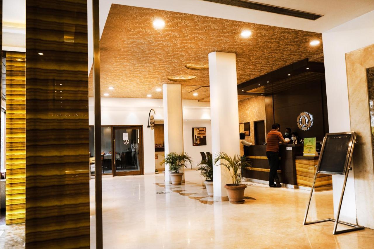 Hotel Gwalior Regency Buitenkant foto