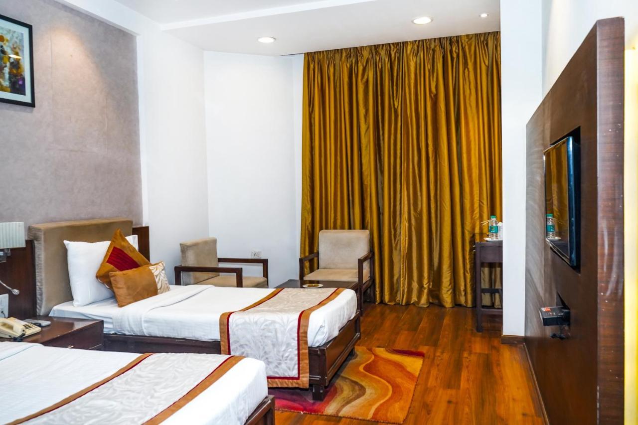 Hotel Gwalior Regency Buitenkant foto