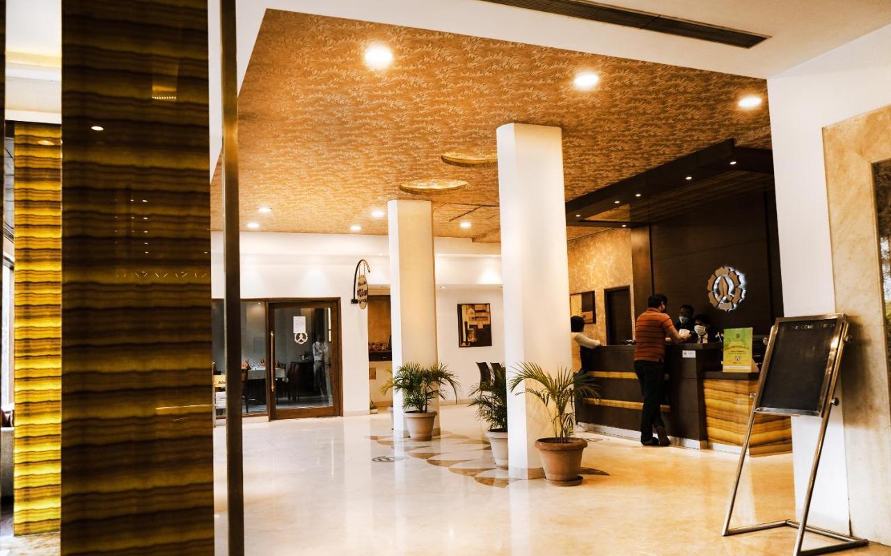 Hotel Gwalior Regency Buitenkant foto
