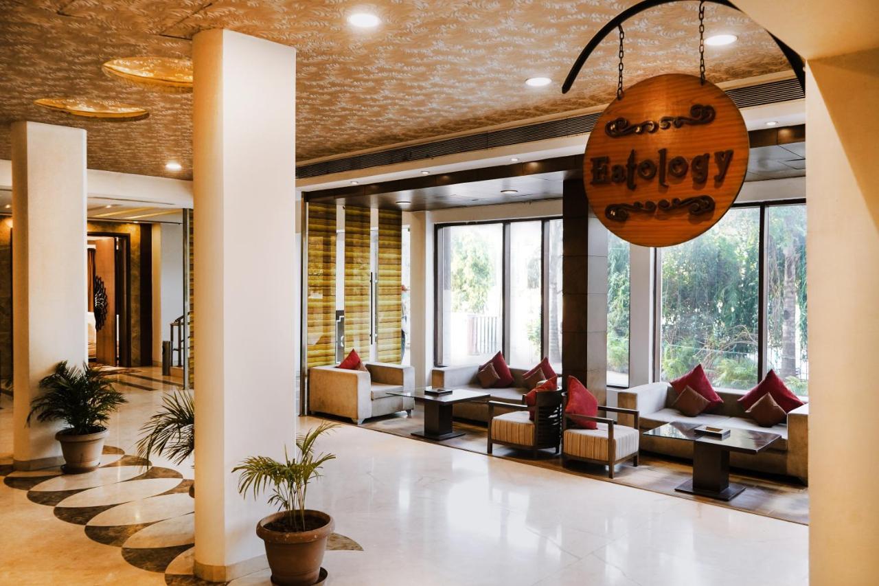 Hotel Gwalior Regency Buitenkant foto