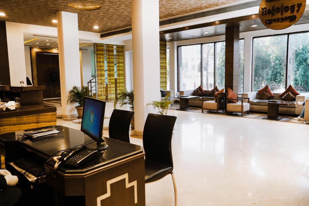 Hotel Gwalior Regency Buitenkant foto