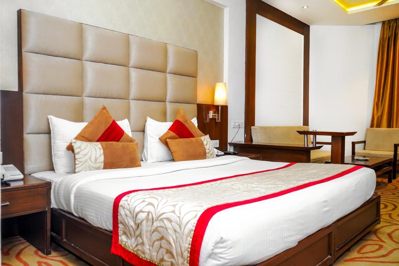 Hotel Gwalior Regency Buitenkant foto