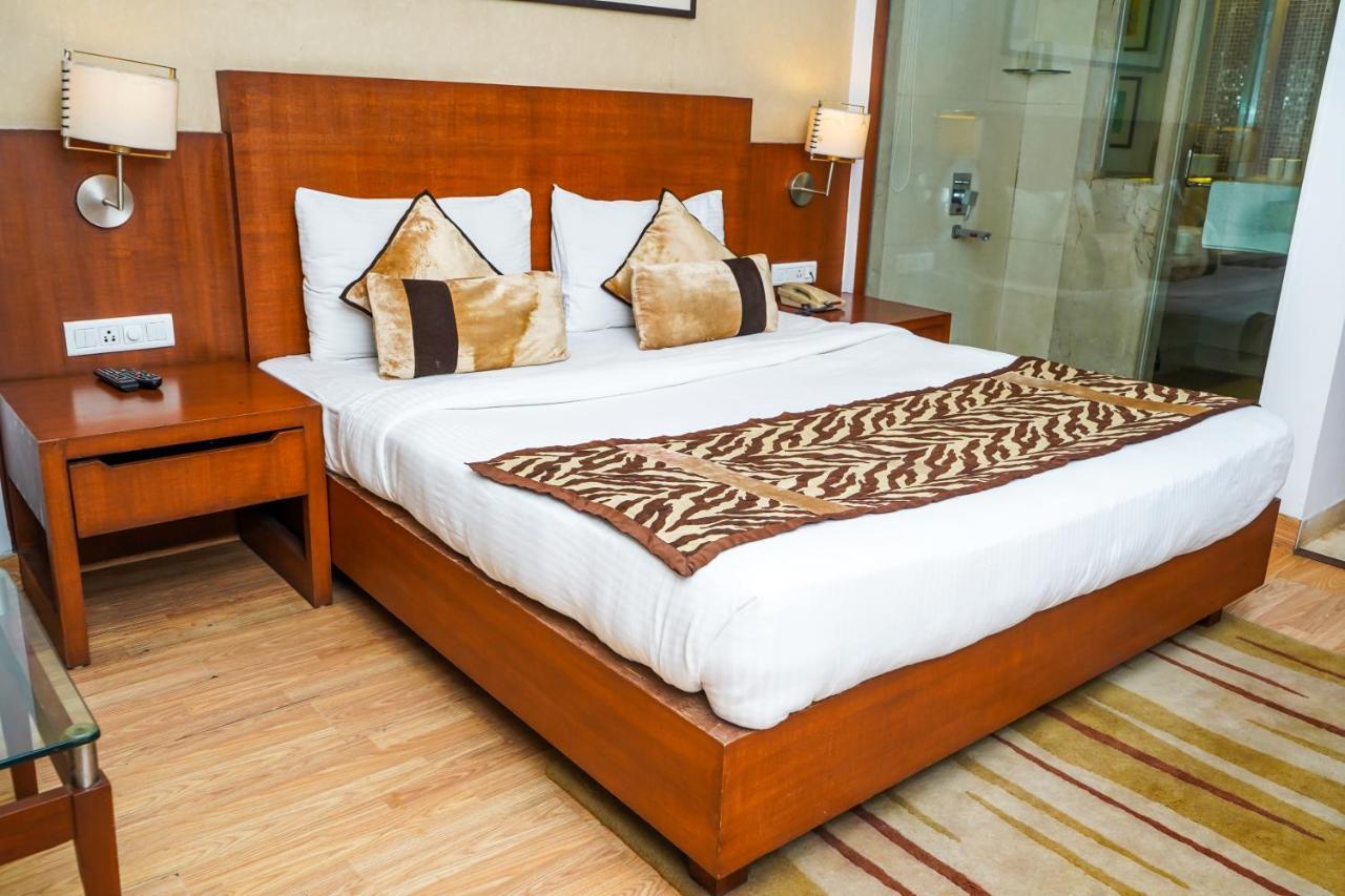 Hotel Gwalior Regency Buitenkant foto