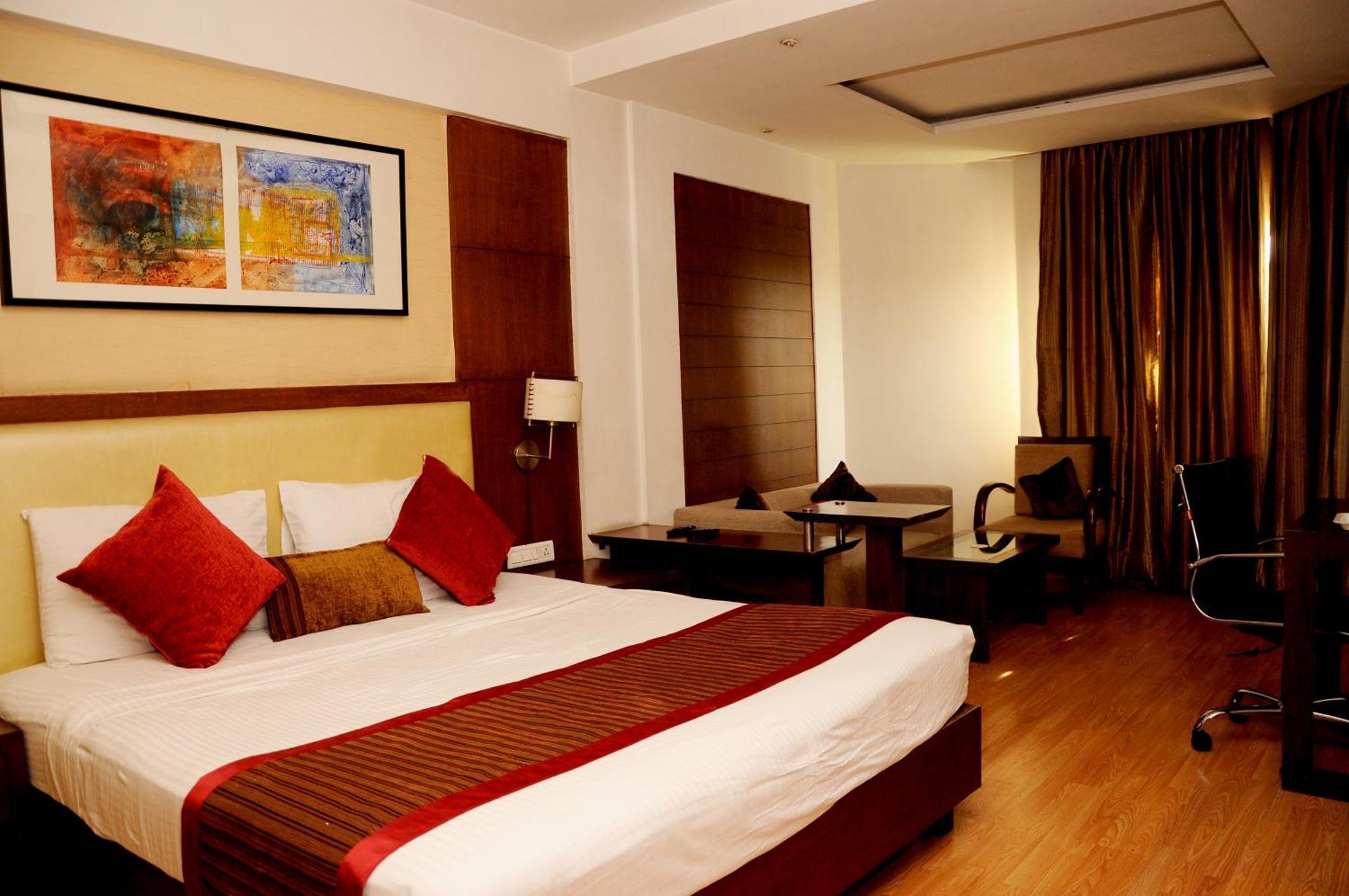 Hotel Gwalior Regency Buitenkant foto