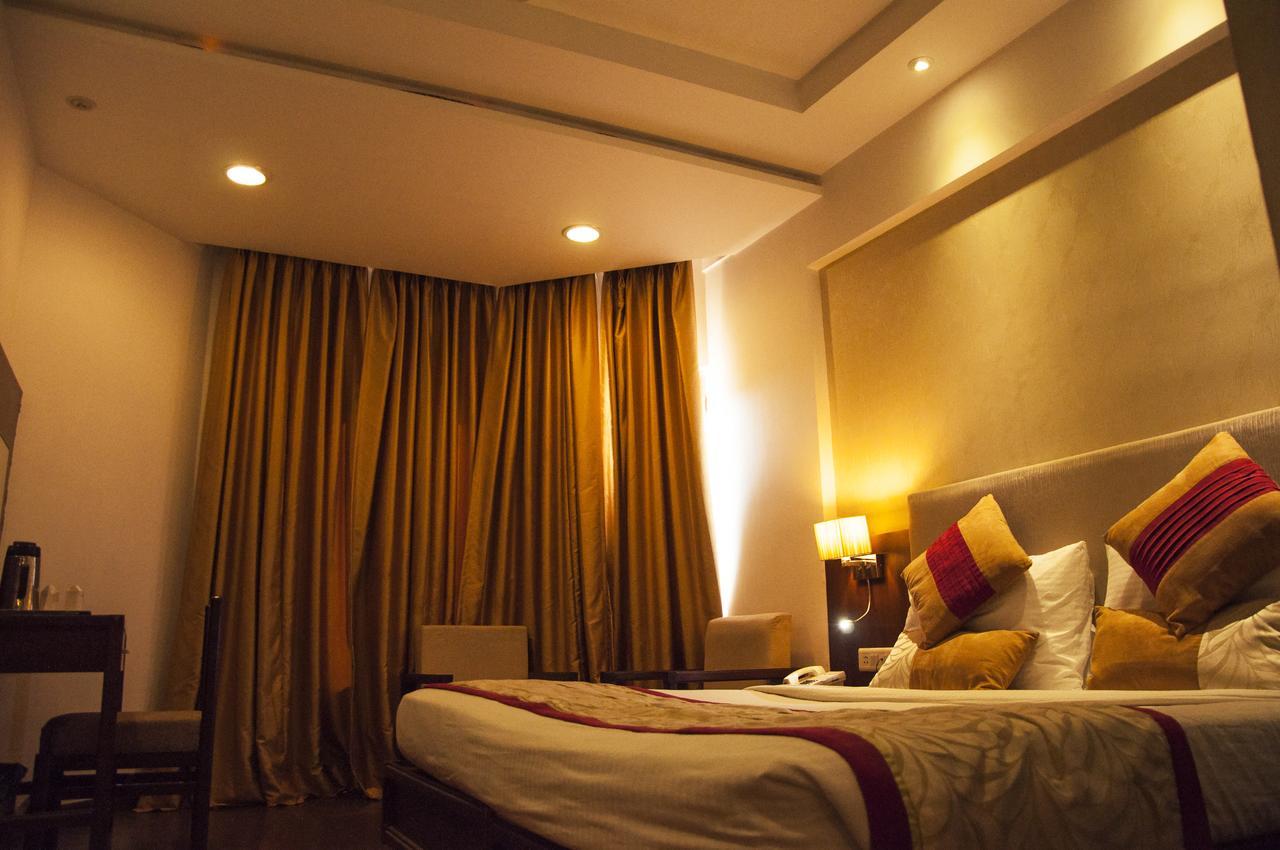 Hotel Gwalior Regency Buitenkant foto