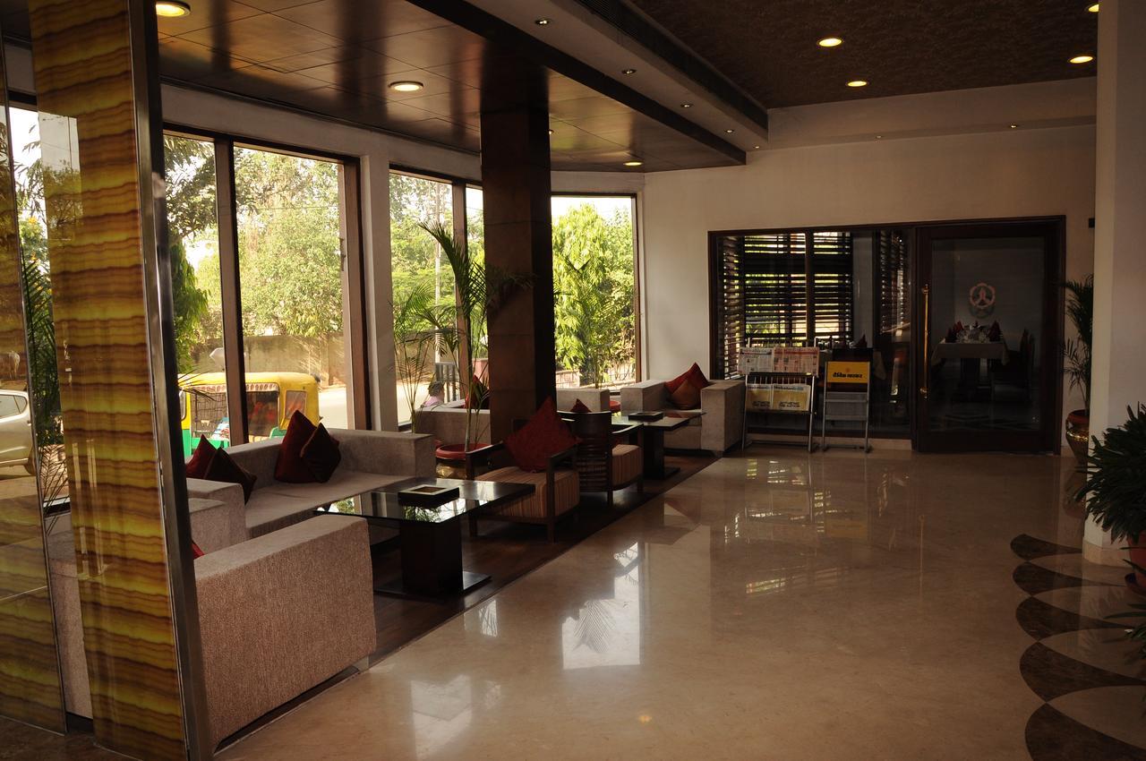 Hotel Gwalior Regency Buitenkant foto