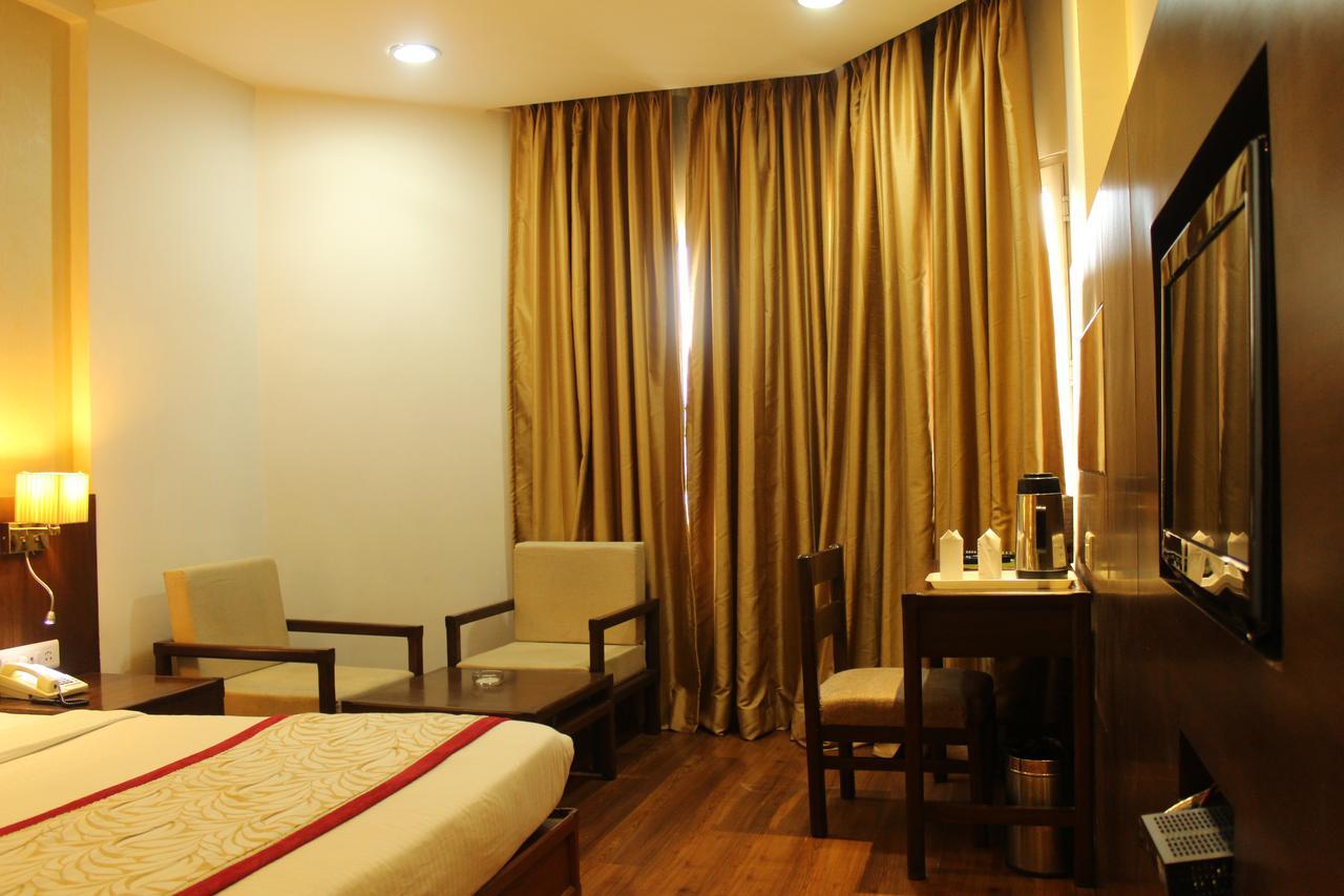 Hotel Gwalior Regency Buitenkant foto